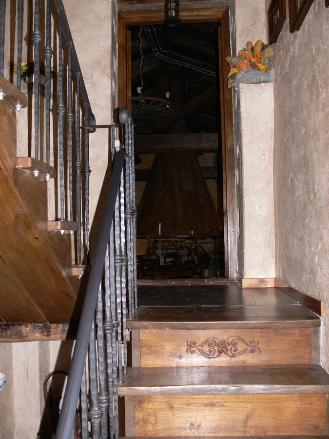 Il Cappellaio Matto Panzió Montalto Ligure Kültér fotó