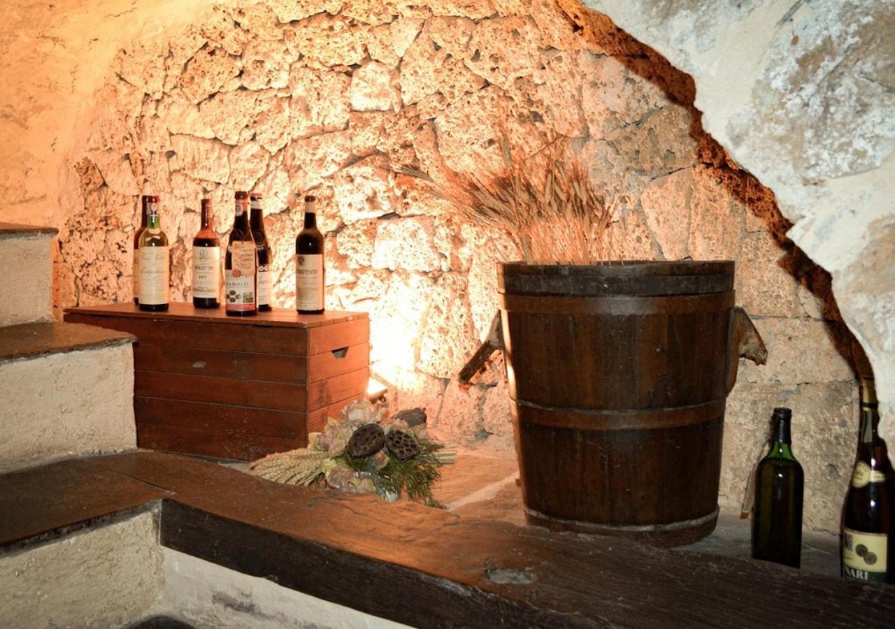 Il Cappellaio Matto Panzió Montalto Ligure Kültér fotó