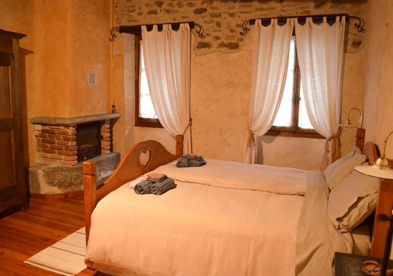 Il Cappellaio Matto Panzió Montalto Ligure Kültér fotó