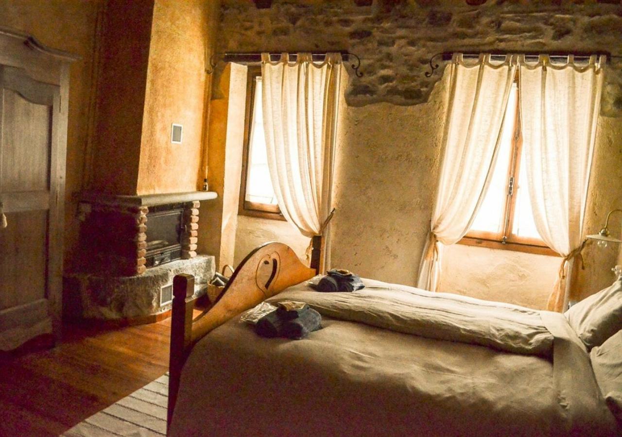 Il Cappellaio Matto Panzió Montalto Ligure Kültér fotó